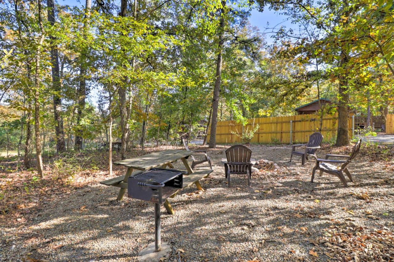 Broken Bow Cabin With Hot Tub And Bbq - 4 Mi To Lake! Stephens Gap エクステリア 写真